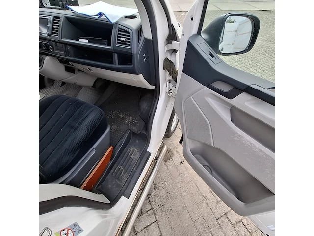 Bedrijfswagen, volkswagen, transporter 7hc - afbeelding 31 van  46