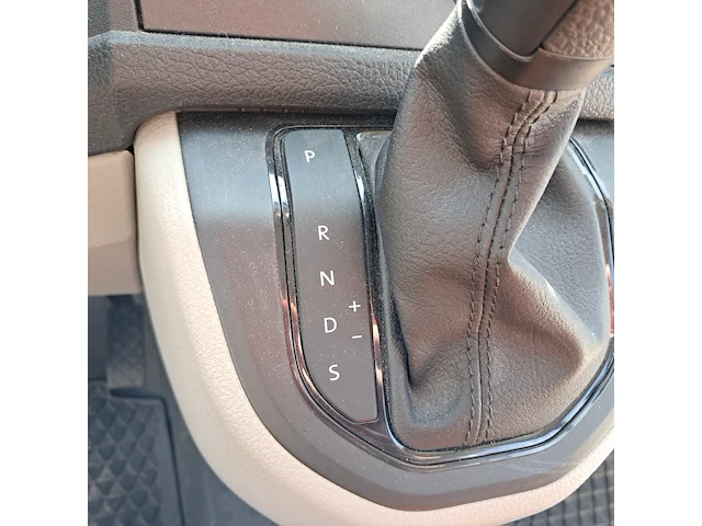 Bedrijfswagen volkswagen, transporter kombi, bouwjaar 2017 - afbeelding 22 van  70