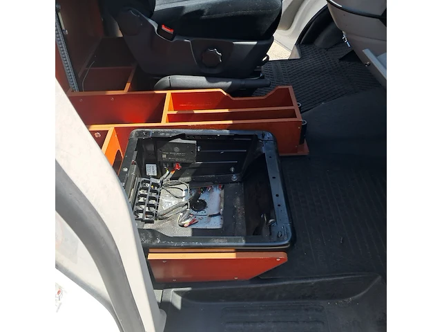 Bedrijfswagen volkswagen, transporter kombi, bouwjaar 2017 - afbeelding 31 van  70