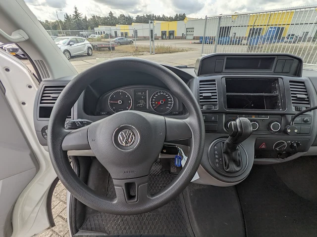 Bedrijfswagen, volkswagen, transporter - afbeelding 5 van  53