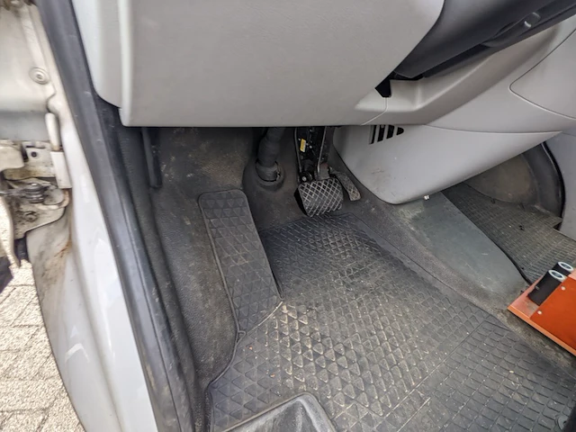 Bedrijfswagen, volkswagen, transporter - afbeelding 18 van  53