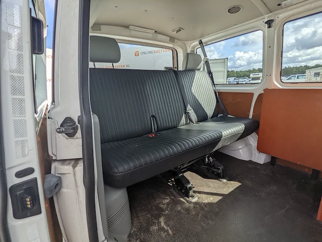 Bedrijfswagen, volkswagen, transporter - afbeelding 25 van  53