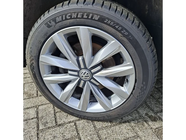Bedrijfswagen, volkswagen, transporter - afbeelding 2 van  50