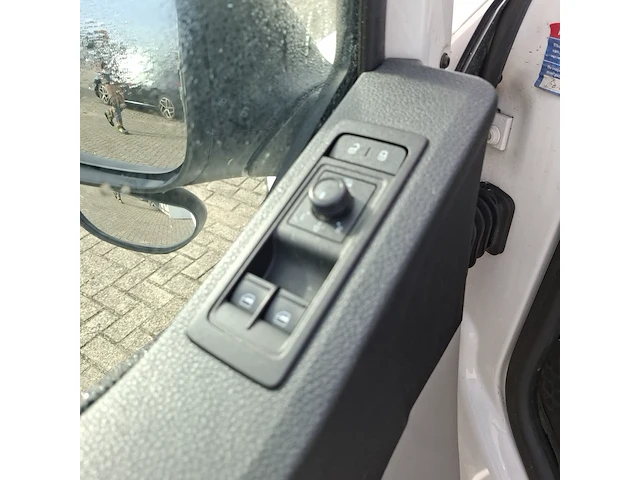 Bedrijfswagen, volkswagen, transporter - afbeelding 10 van  50