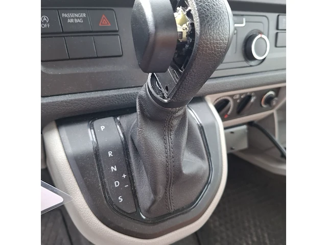 Bedrijfswagen, volkswagen, transporter - afbeelding 20 van  50