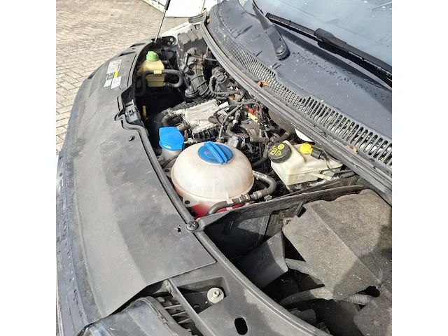 Bedrijfswagen, volkswagen, transporter - afbeelding 38 van  50