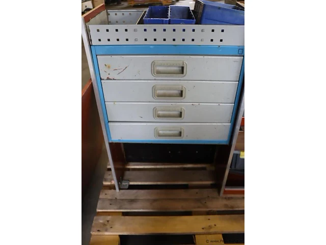 Bedrijfswageninrichting | 106x32-35x95cm / 112x89cm - afbeelding 5 van  9