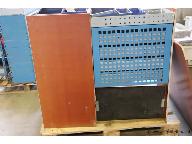 Bedrijfswageninrichting | 106x32-35x95cm / 112x89cm - afbeelding 9 van  9