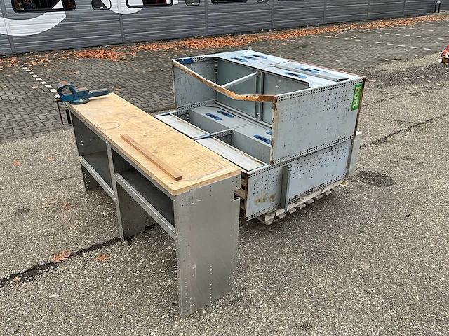 Bedrijfswageninrichting - afbeelding 1 van  7