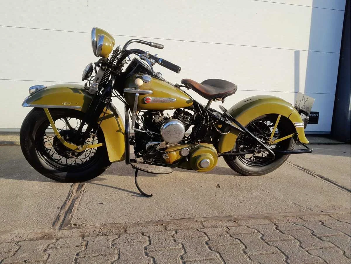 Bedrijfswagens, trucks, auto's, oldtimers, machines