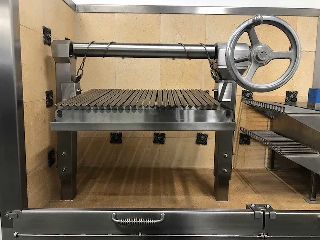 Beech ovens - houtskoolgrill met liftsysteem - afbeelding 17 van  30