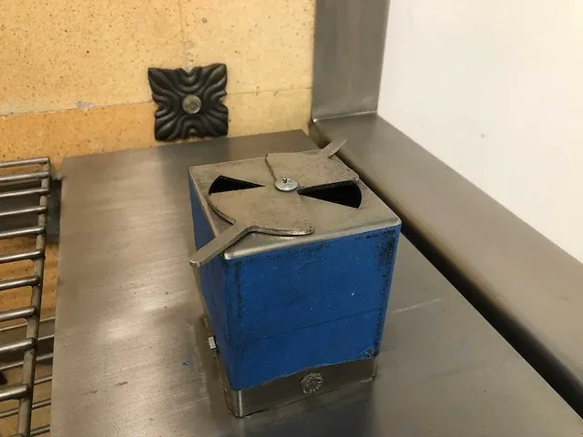 Beech ovens - houtskoolgrill met liftsysteem - afbeelding 29 van  30