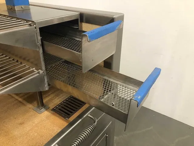 Beech ovens - houtskoolgrill met liftsysteem - afbeelding 30 van  30