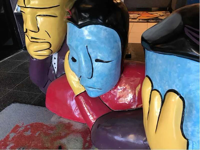 Beeld herman brood “zien horen zwijgen xxl” - afbeelding 6 van  8