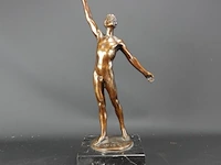 Beeld "l' atlète victorieux" van op de olympische spelen 1920 in antwerpen - afbeelding 2 van  5