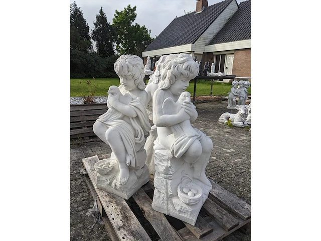 Beelden set drie-gratiën - afbeelding 6 van  12