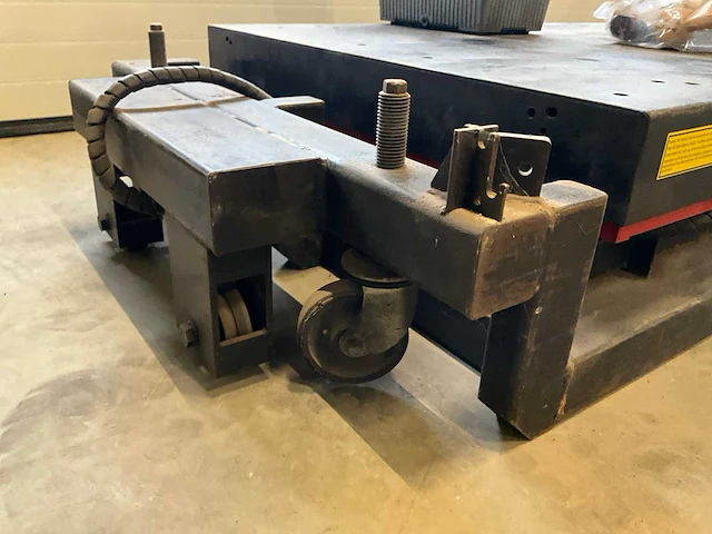 Beerepoot hydraulische heftafel 2000 kg - afbeelding 4 van  9