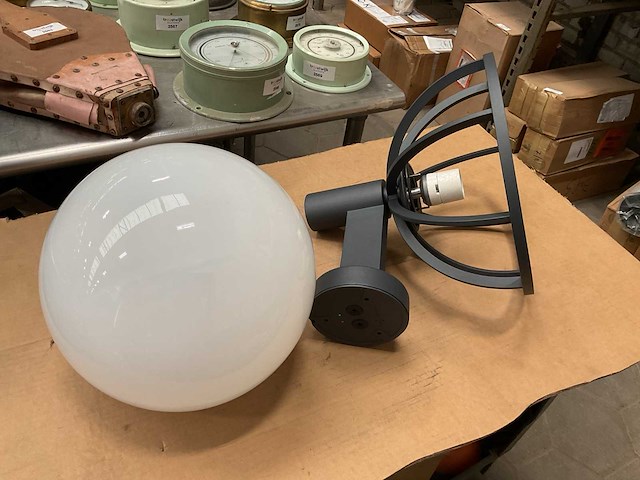 Bega 100w ip44 wandlamp (2x) - afbeelding 3 van  5