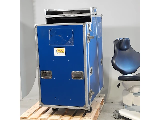 Behandelstoel in flightcase - afbeelding 7 van  9