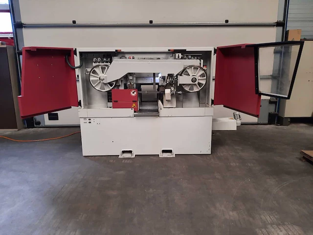Behringer - 2013 - hbe 261 a - cnc-bandzaagmachine - afbeelding 4 van  11