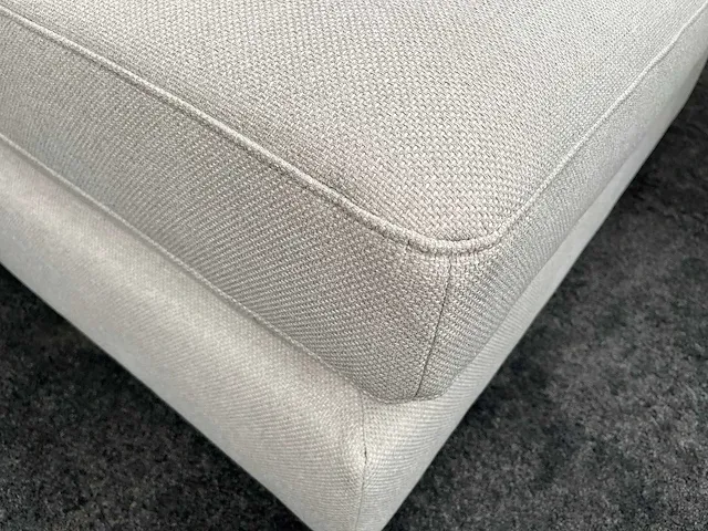 Beige hoekbank met chaise longue - ongebruikt - luxe stof - afbeelding 12 van  27