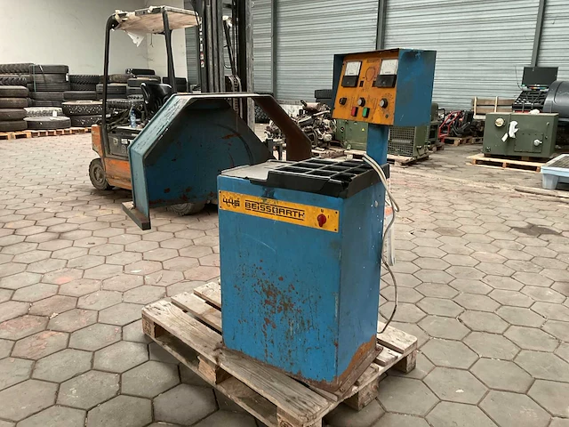 Beissbarth 445 banden balanceerapparaat - afbeelding 1 van  6