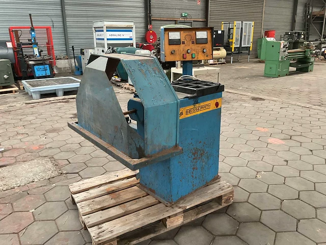 Beissbarth 445 banden balanceerapparaat - afbeelding 2 van  6