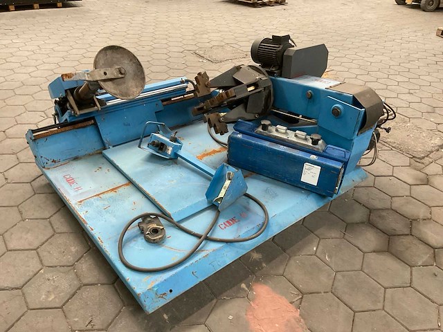 Beissbarth banden de-en montageapparaat - afbeelding 1 van  9