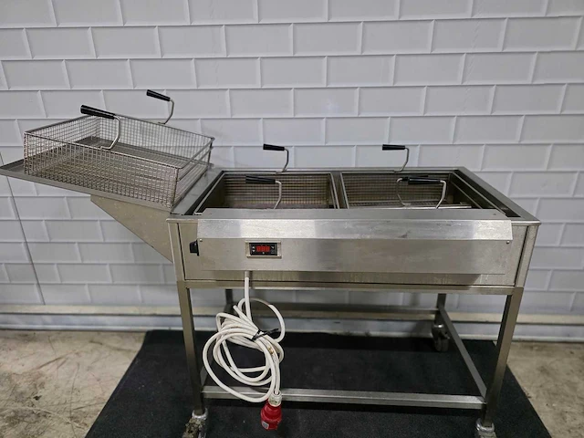 Beko - mobiele rvs oliebollen friteuse - afbeelding 1 van  7