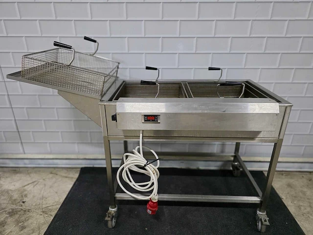 Beko - mobiele rvs oliebollen friteuse - afbeelding 5 van  7