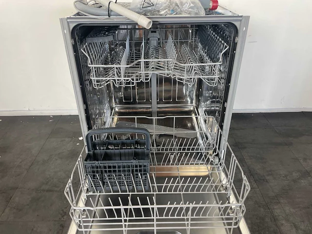 Beko dfn05l20w – vrijstaande vaatwasser - afbeelding 5 van  8