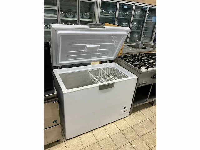 Beko hsa 32520 vrieskist - afbeelding 3 van  8