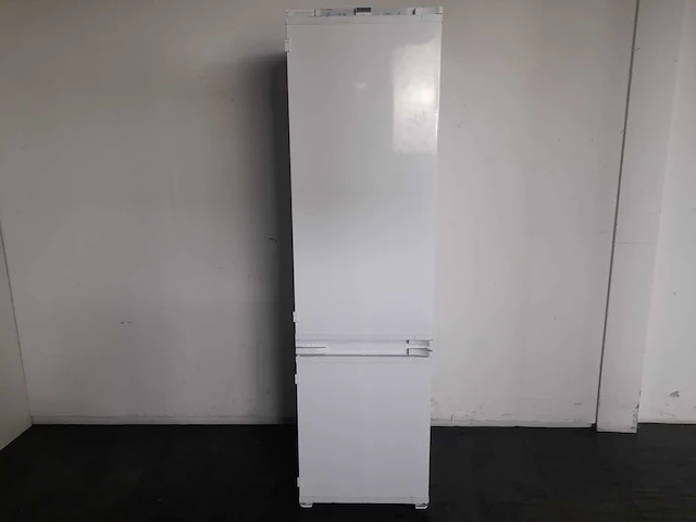 Beko k54306heb koel-vriescombinatie - afbeelding 1 van  5