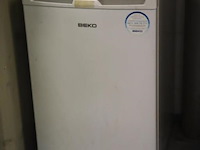 Beko koelkast met vriesvak - afbeelding 1 van  5