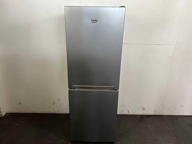 Beko rcsa240k40sn - koel-vriescombinatie - afbeelding 2 van  5