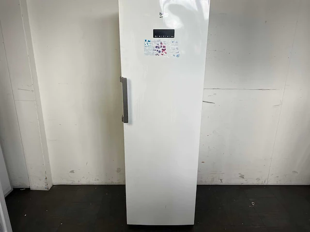Beko rfne312e23w - vriezer - afbeelding 2 van  5