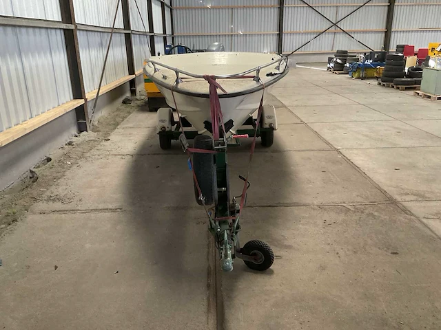 Bekro 6 persoons speedboot - afbeelding 24 van  26