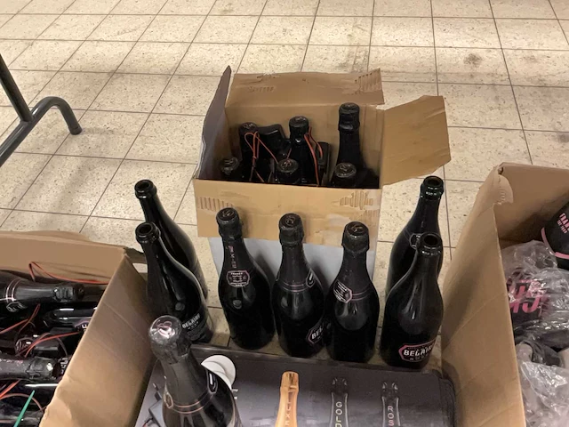 Belaire merchandisers - afbeelding 8 van  10