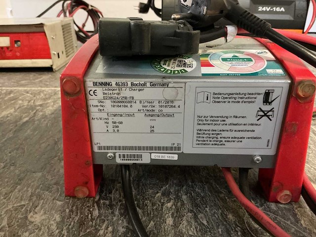 Belatron - 24v 25a - acculaders - 2016 - afbeelding 3 van  3