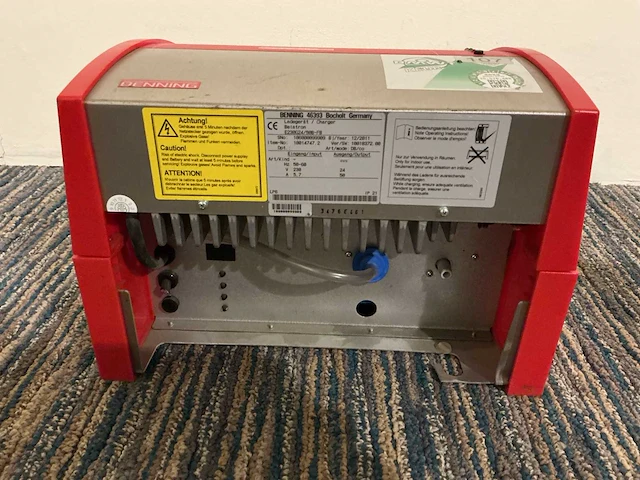 Belatron - 24v 50a - acculaders - 2011 - afbeelding 2 van  3