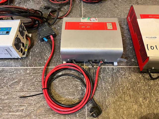 Belatron - 24v 50a - acculaders - 2019 - afbeelding 1 van  2