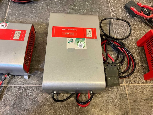 Belatron - 24v 50a - acculaders - 2022 - afbeelding 1 van  2