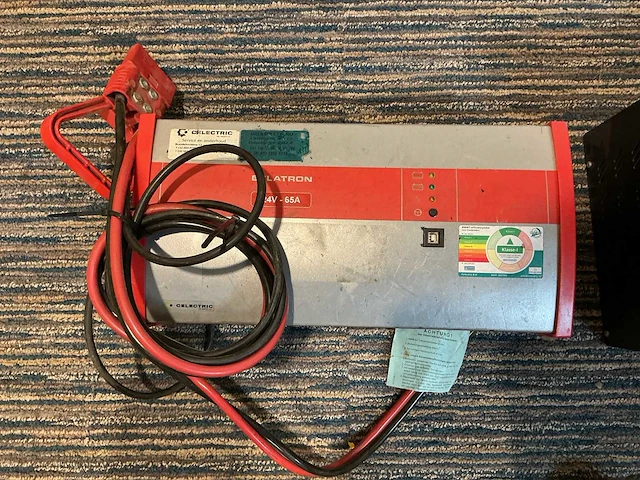 Belatron - 24v 60a - acculaders - 2018 - afbeelding 1 van  2