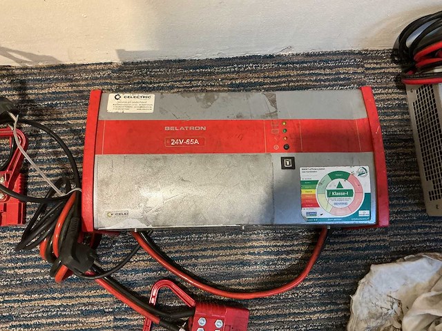 Belatron - 24v 65a - acculaders - 2015 - afbeelding 1 van  3