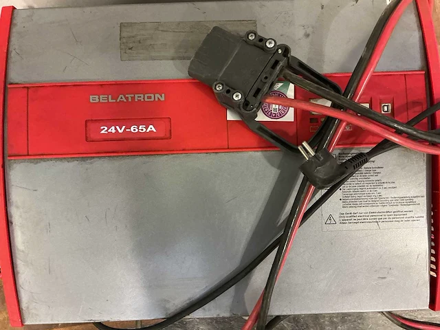 Belatron - 24v 65a - acculaders - afbeelding 2 van  2