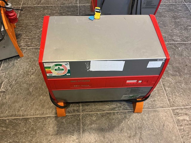 Belatron - 48v 100a - acculaders - 2017 - afbeelding 1 van  2