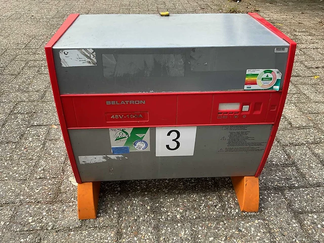 Belatron - 48v 100a - battery chargers - 2013 - afbeelding 1 van  3