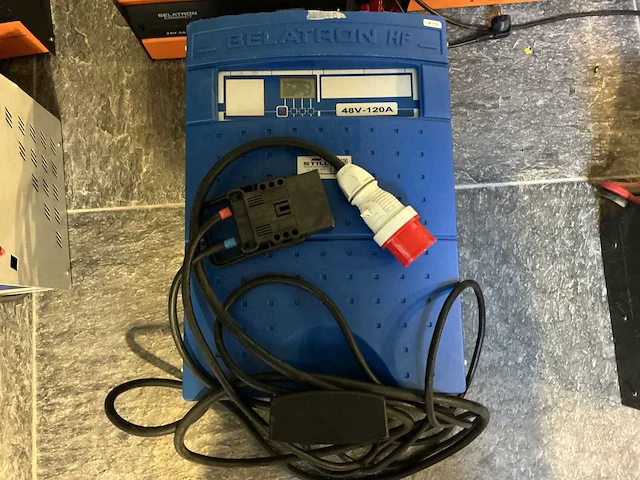 Belatron - 48v 120a - acculaders - 2006 - afbeelding 1 van  3