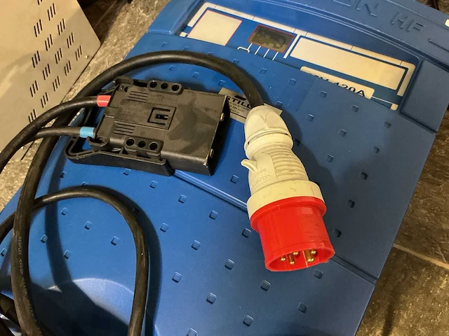 Belatron - 48v 120a - acculaders - 2006 - afbeelding 2 van  3