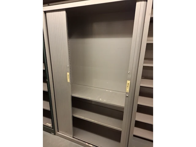 Belcel, jaloeziekasten en bureaustoelen - afbeelding 5 van  24